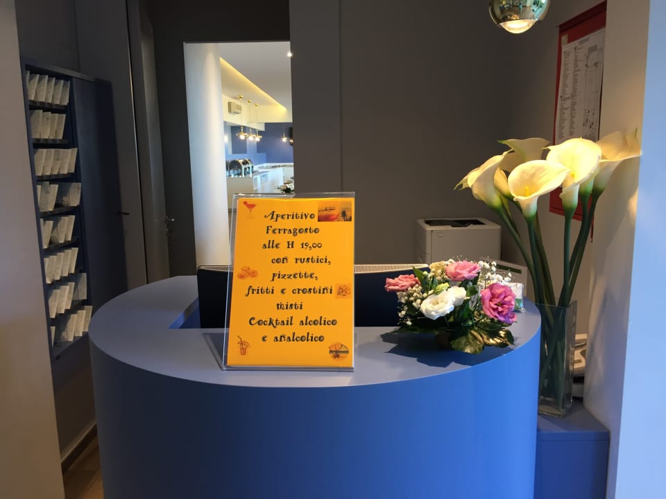 Lobby Hotel Tritone