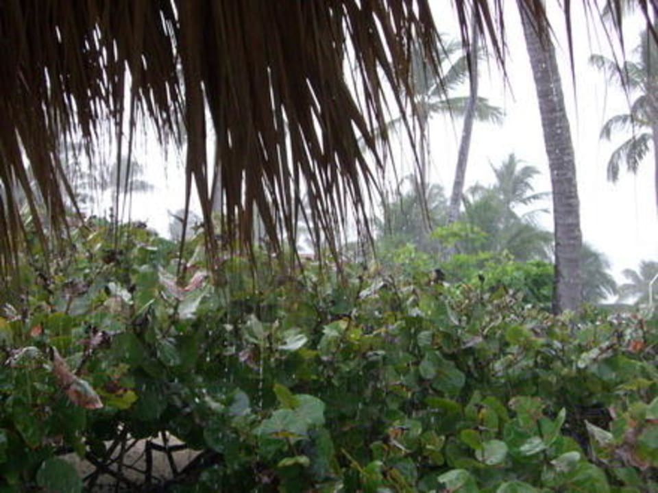 Regen im Paradis Grand Palladium Select Bávaro Resort & Spa