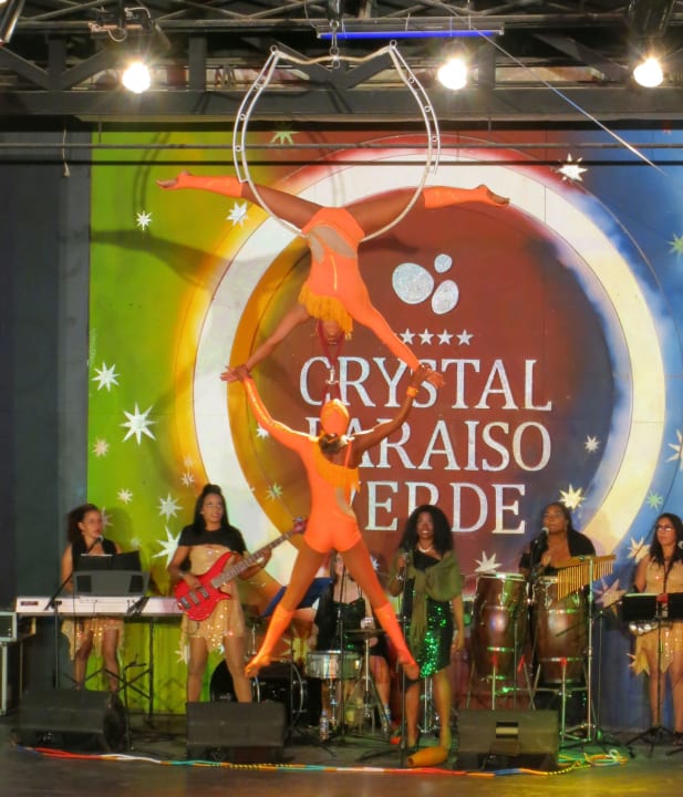 Show - Kubanische Akrobatik Crystal Paraiso Aqua Collection
