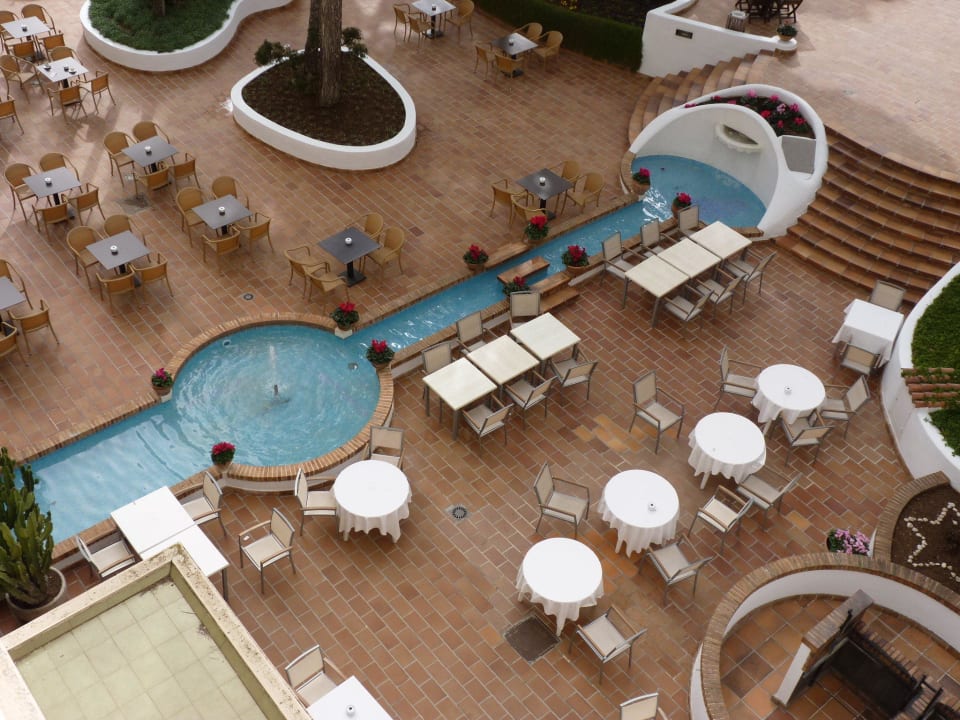 Ausblick Teil Gartenanlage Hotel & Spa S'Entrador Playa