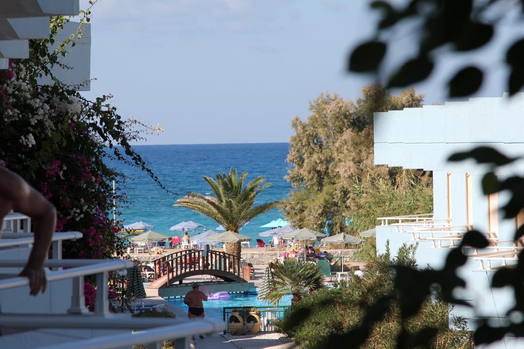 Blick vom Balkon Richtung Meer Hotel Kathrin Beach
