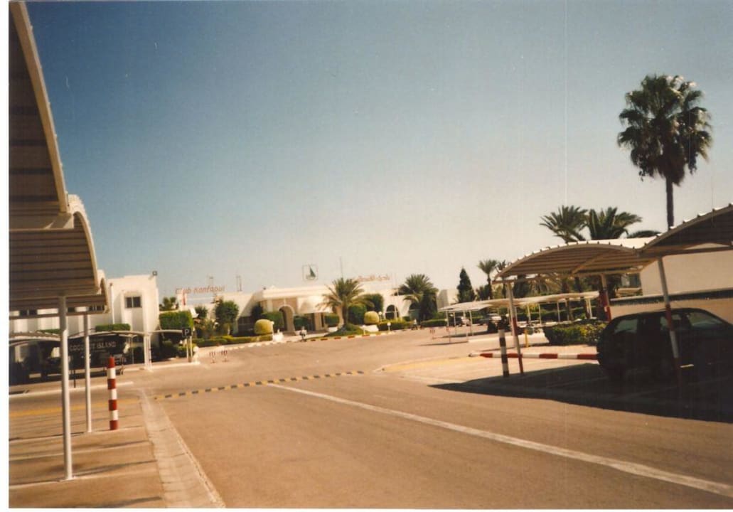 Auffahrt zum Hotel El Mouradi Club Kantaoui
