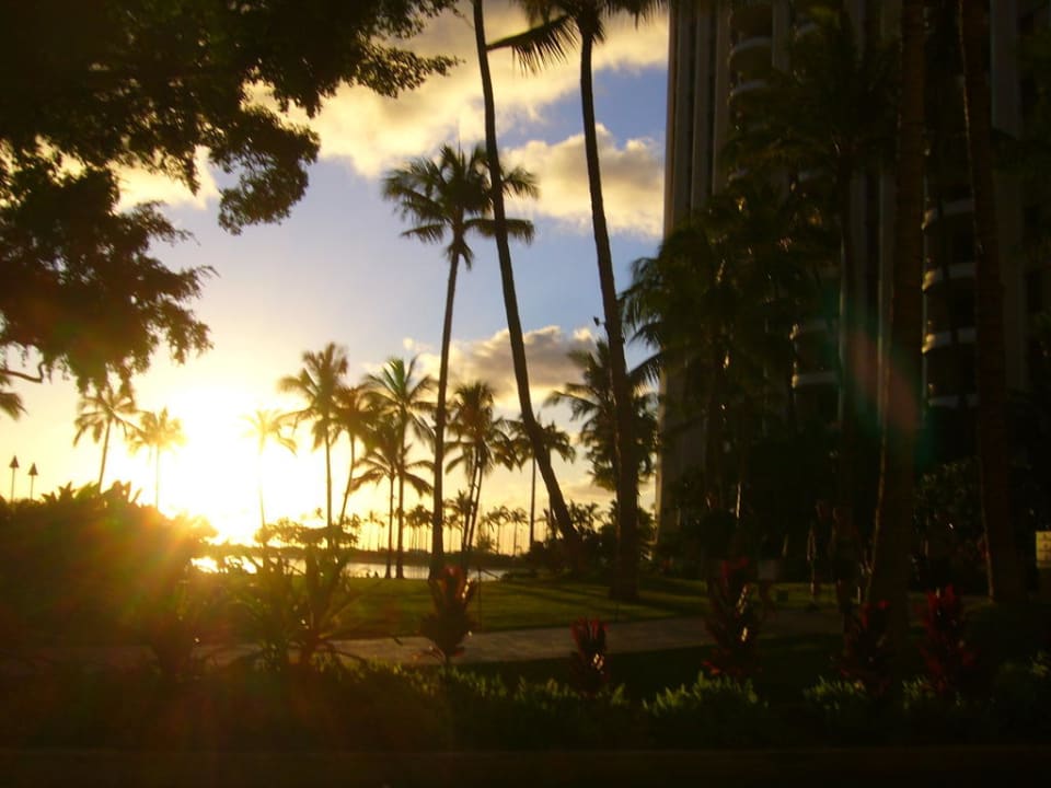 Sonnenuntergang Hilton Hawaiian Village Waikiki Beach Resort