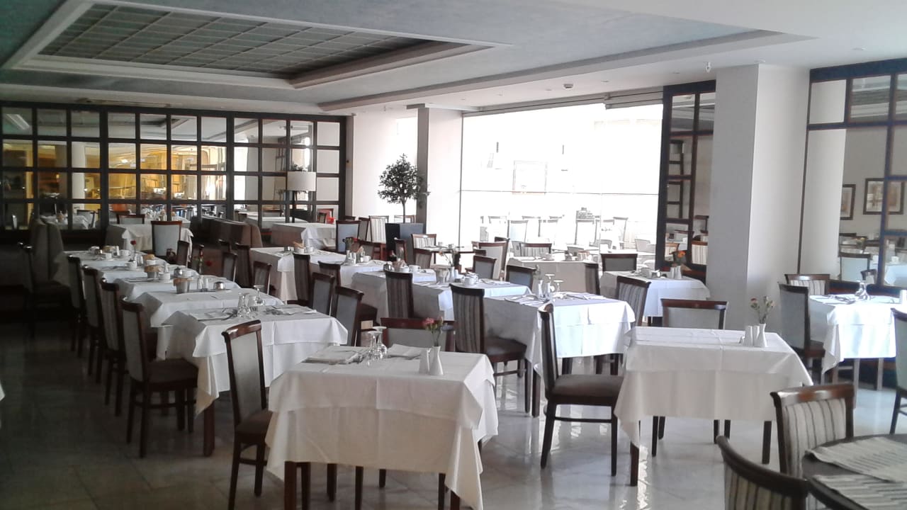 Gastro Separe House by Ideon