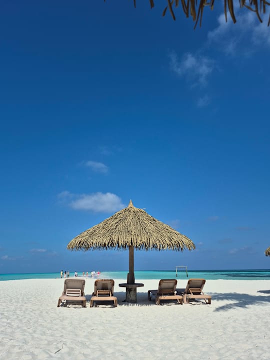 Strand Kuredu Island Resort & Spa