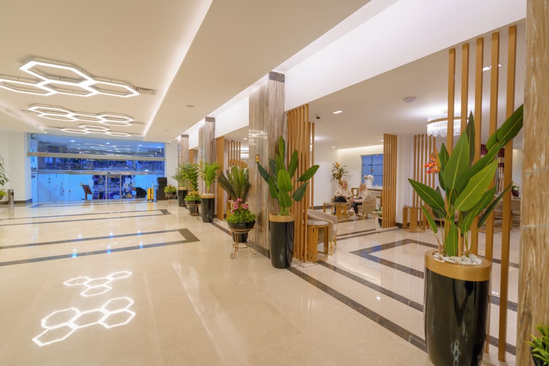 Lobby Minamark Beach Resort & Spa