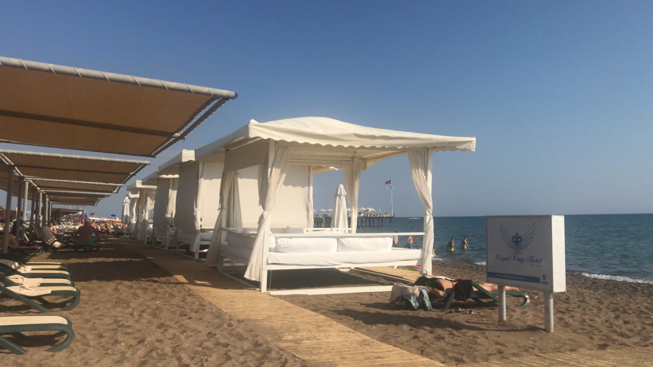 Strand Royal Wings Hotel