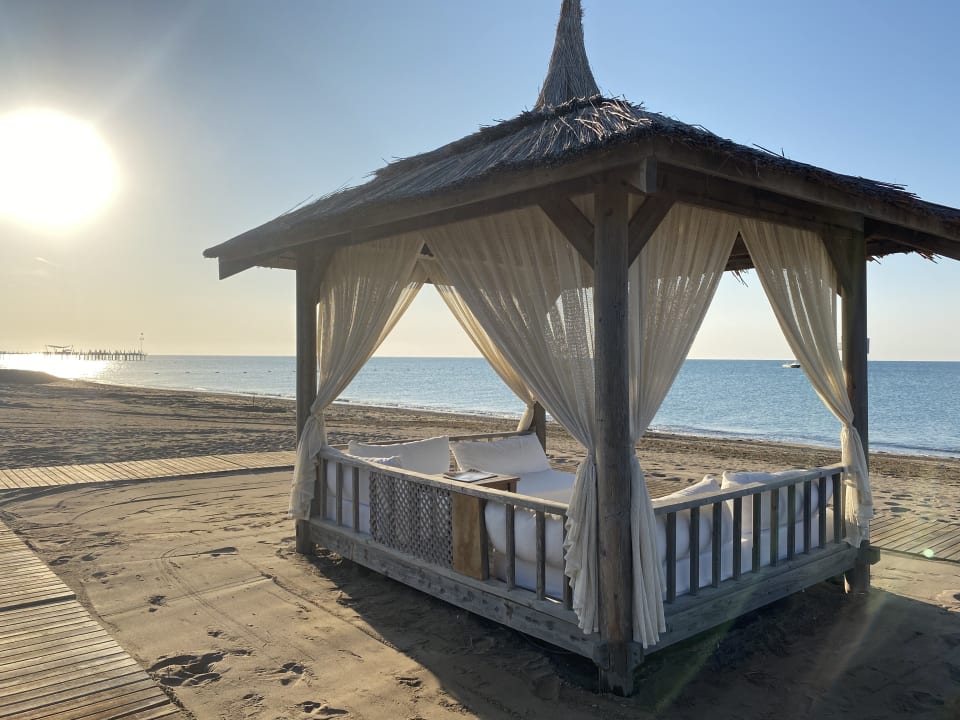 Strand Xanadu Resort Hotel