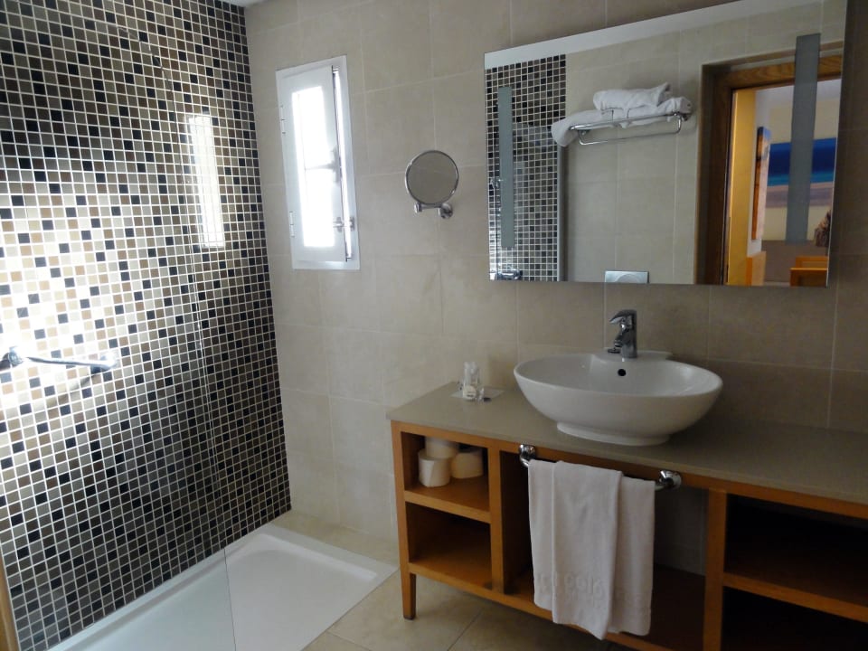 Bad mit Dusche (Glastür) Barceló Fuerteventura Castillo