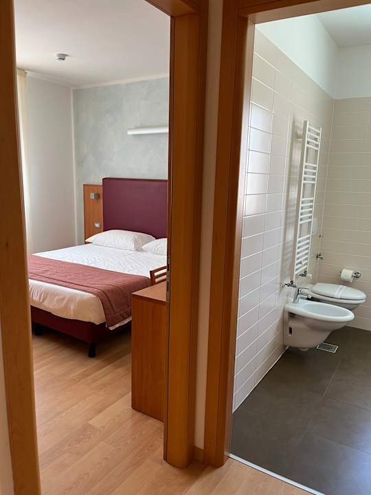 Zimmer Domino Suite Hotel