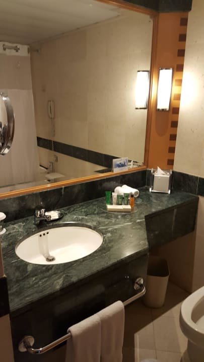 Bad Hilton Dubai Jumeirah