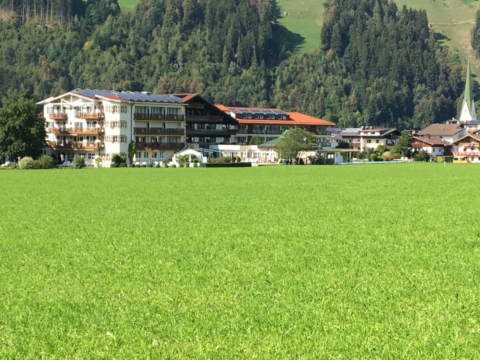 Ausblick Theresa - Wellness & Genießer Hotel