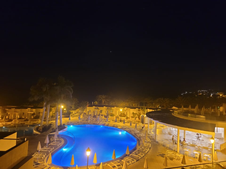 Pool SBH Monica Beach Resort