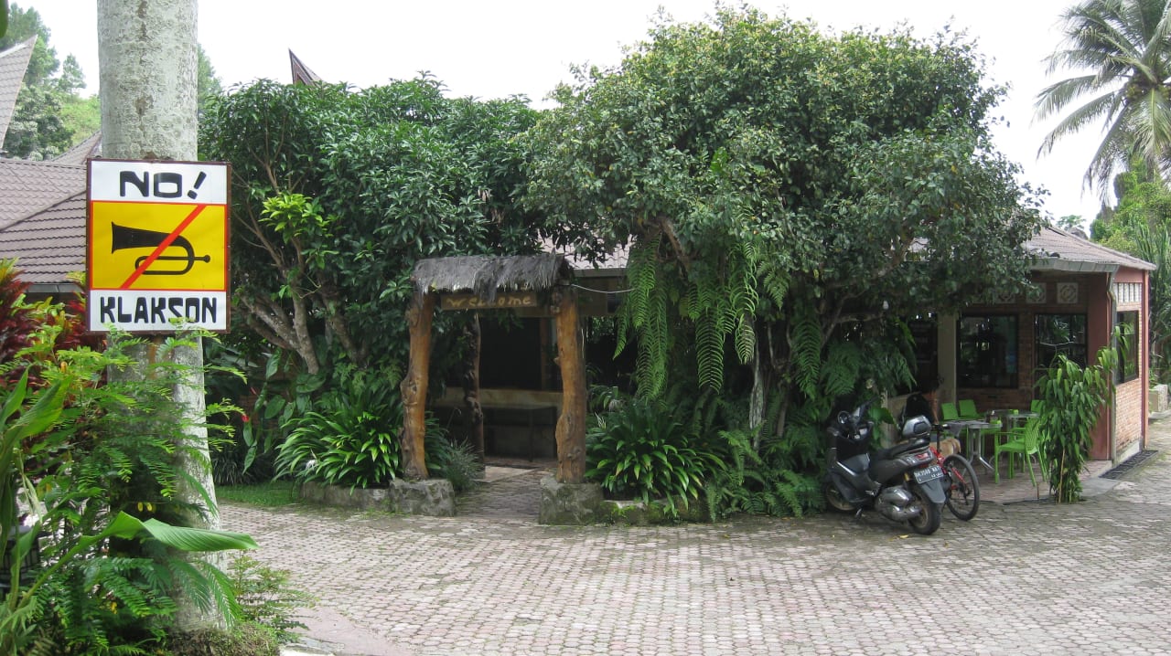 Lobby Hotel Tabo Cottages