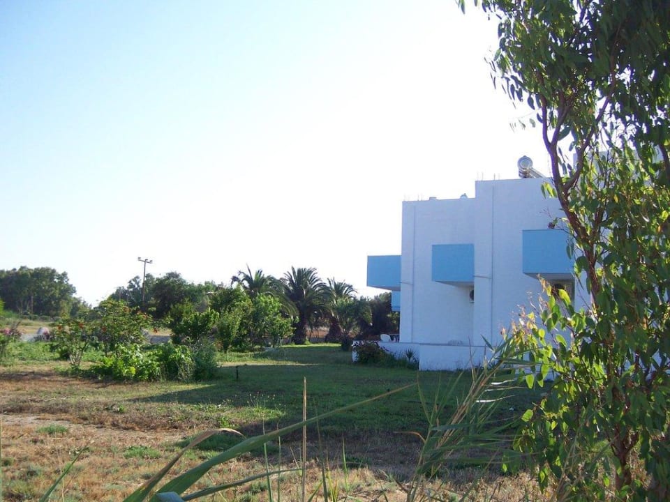 Aussenanlage Anthia Apartments