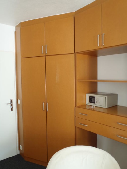 Einbauschrank Hotel Wedina