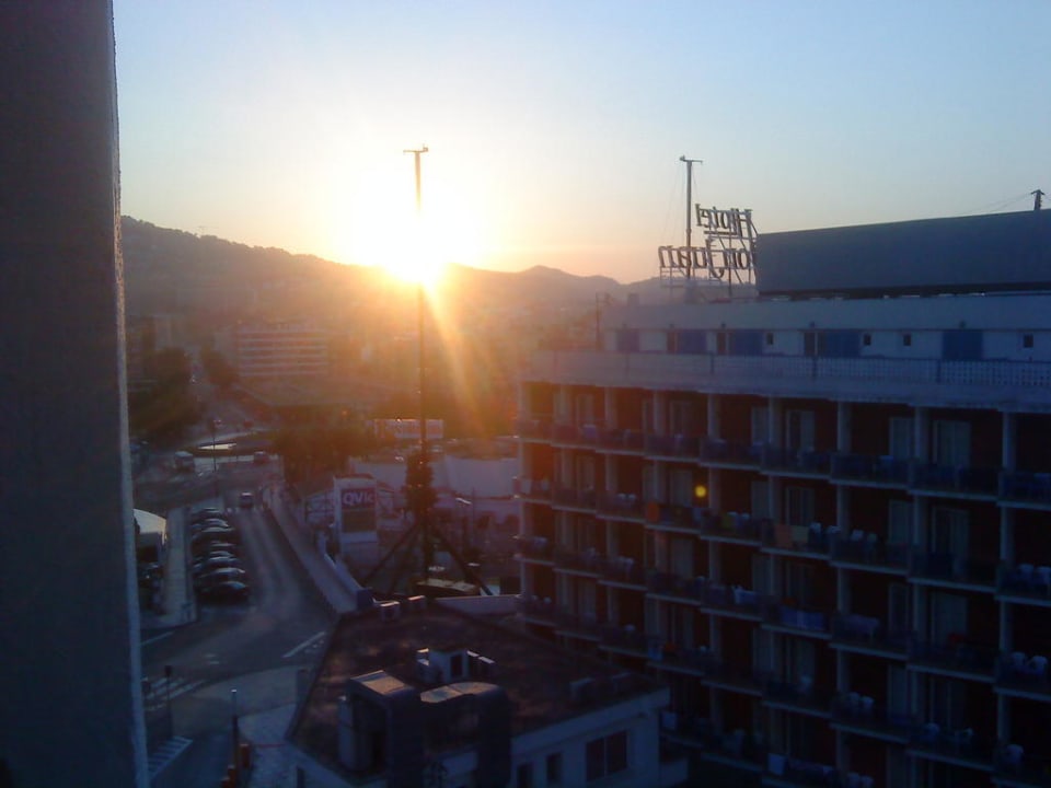 Sonnenaufgang & Ausblick von unserem Balkon Don Juan Resort Affiliated by FERGUS