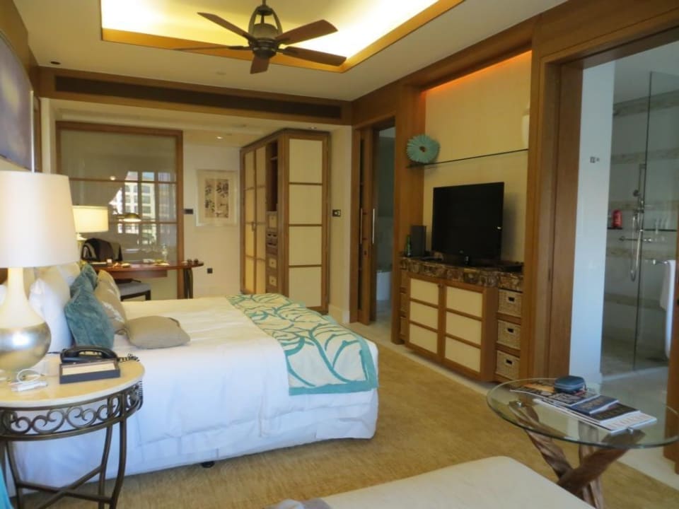 2 Eingänge ins Bad The St. Regis Saadiyat Island Resort, Abu Dhabi