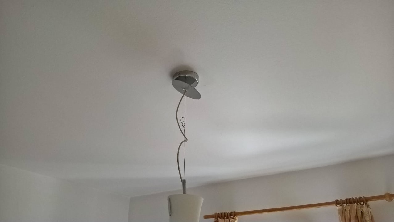 Lockere Lampenverkleidung im Apartment ACTIVE by Leitner's|Natur&LifestyleHotel