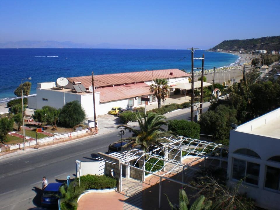 Widok z pokoju Belair Beach Hotel