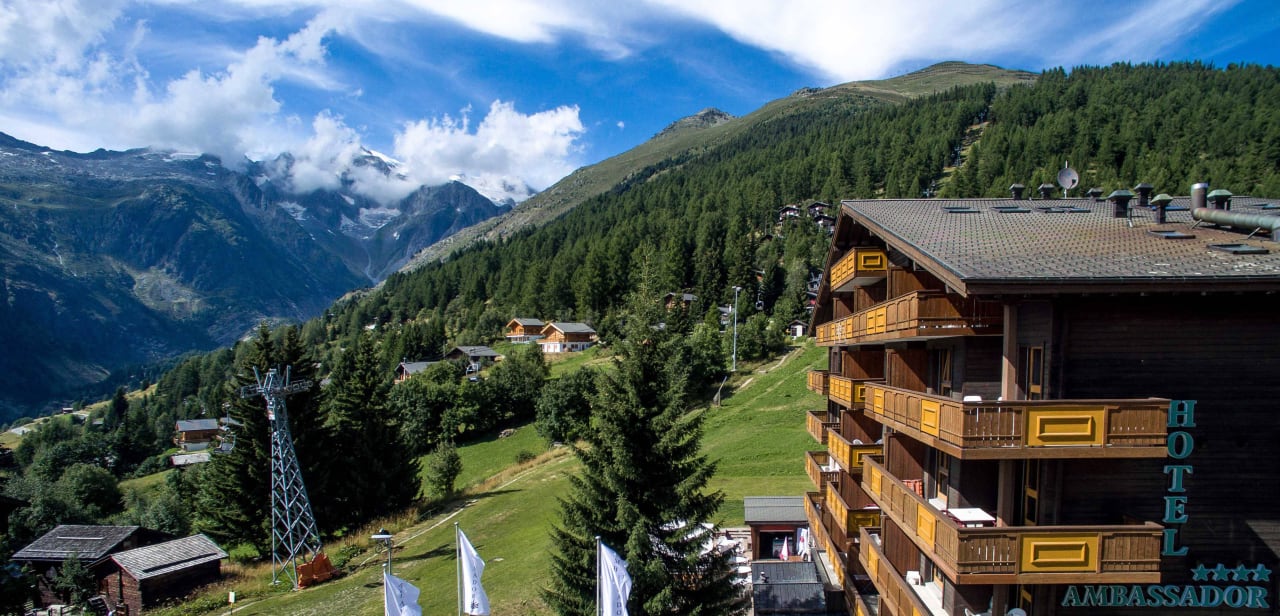 Fassadenansicht Aparthotel Ambassador