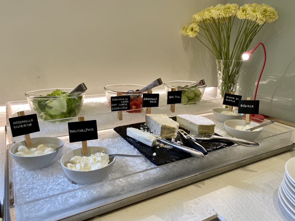 Gastro Hotel Castello Lake Front