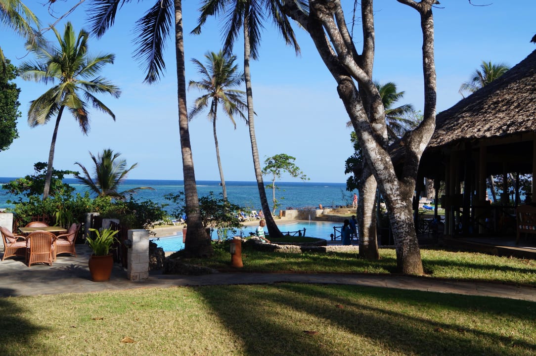 Bar rechts Baobab Beach Resort & Spa