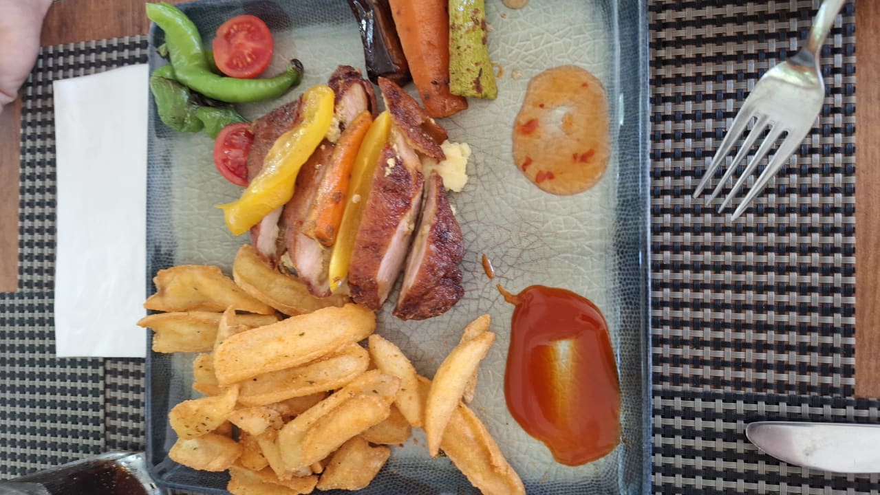 Gastro Can Garden Beach