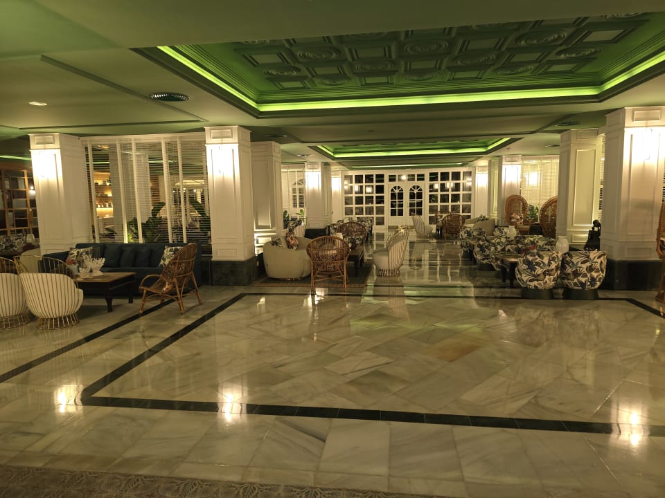 Lobby Cayo Levantado Resort