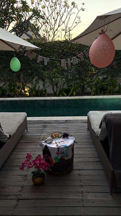 Pool Kokomo Resort Gili Gede