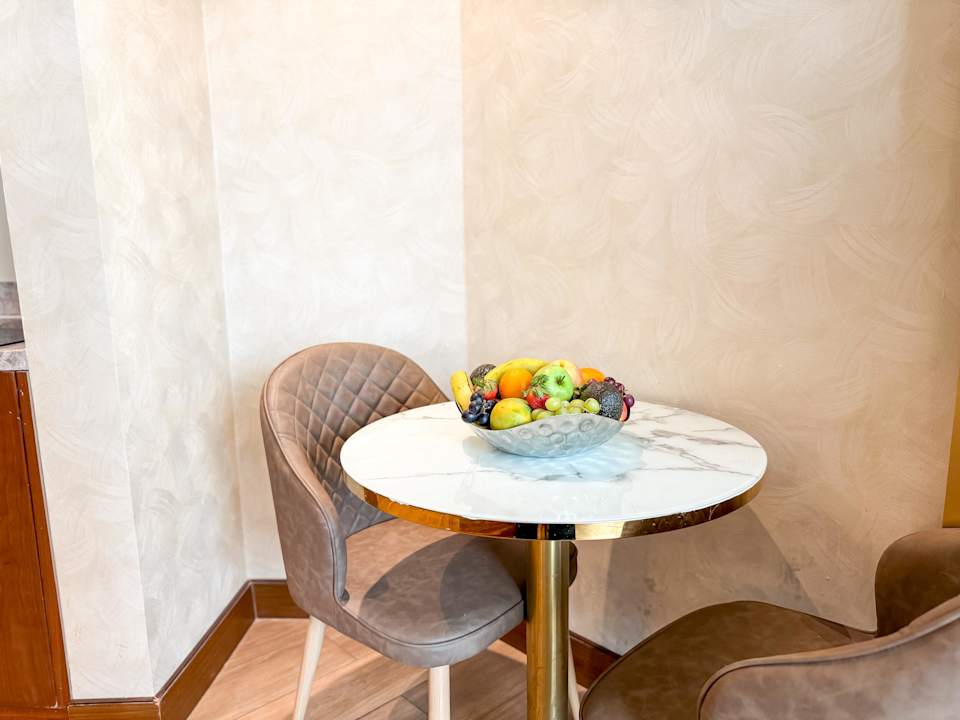 Zimmer City Seasons Suites