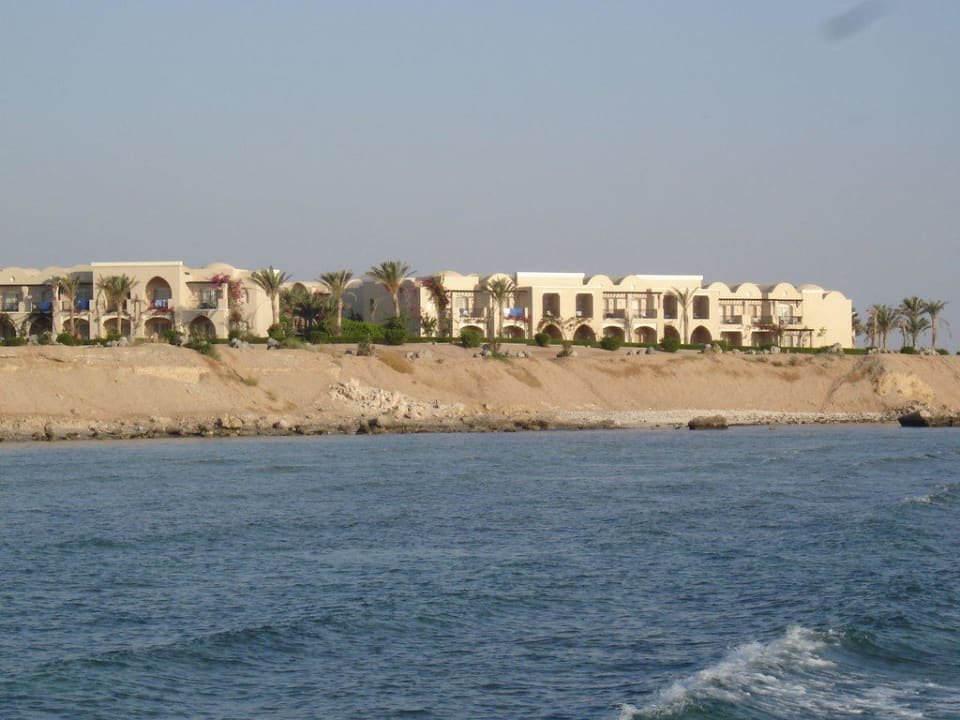 Aussenansicht vom Steg zum Hotel TUI MAGIC LIFE Kalawy