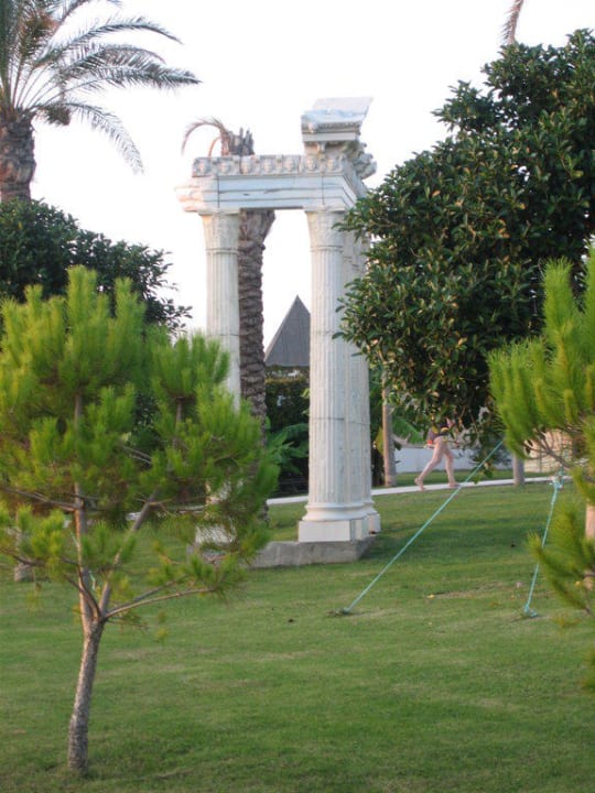 Am Weg zum Strand Sunis Kumköy Beach Resort Hotel & Spa