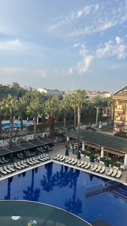 Zimmer Can Garden Resort