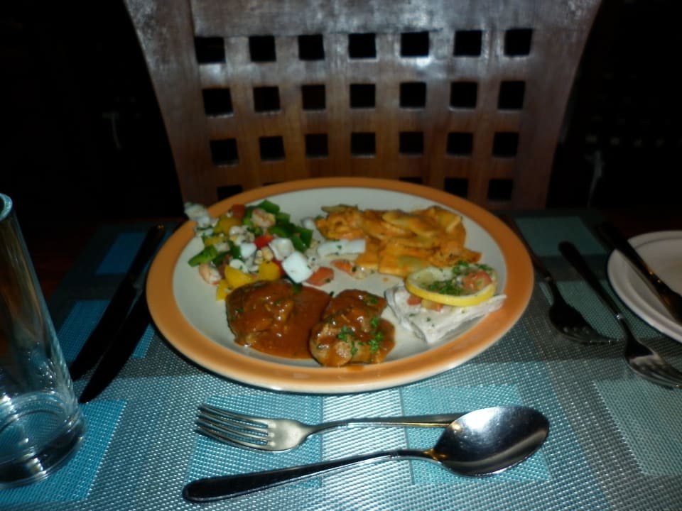 Mittagessen, man kann sich nicht entscheiden Kuramathi Maldives