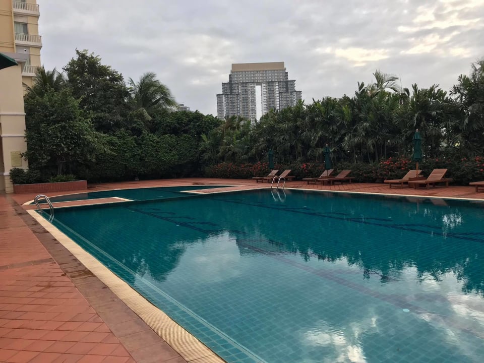 Pool Hotel Sofitel Phnom Penh Phokeethra