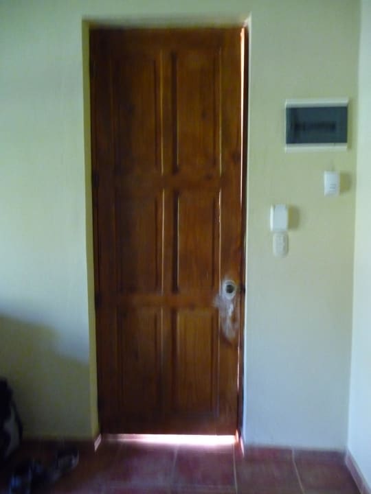 Eingangstür mit Lüftung Wyndham Alltra Samana