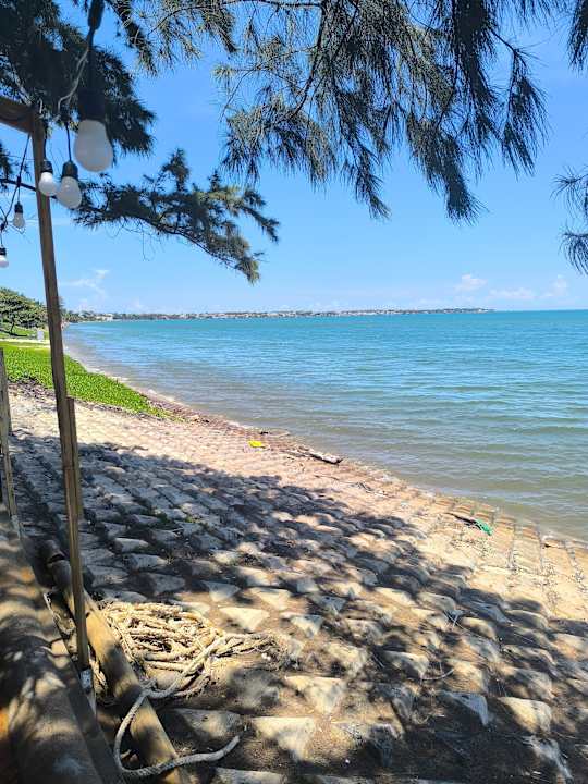 Strand Pandanus Resort