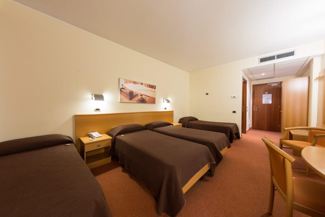 Quadruple room Hotel Montemezzi