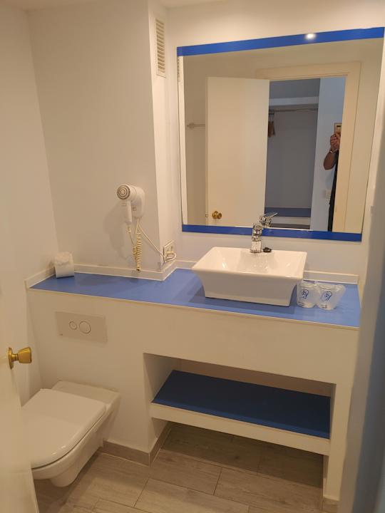 Zimmer Guya Wave Hotel