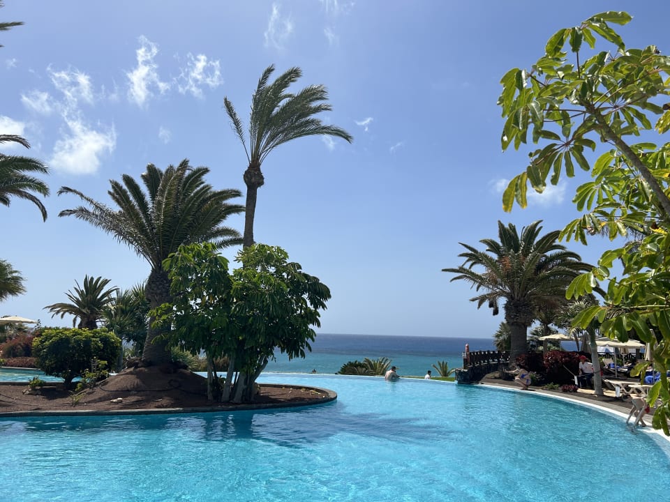Pool R2 Pajara Beach