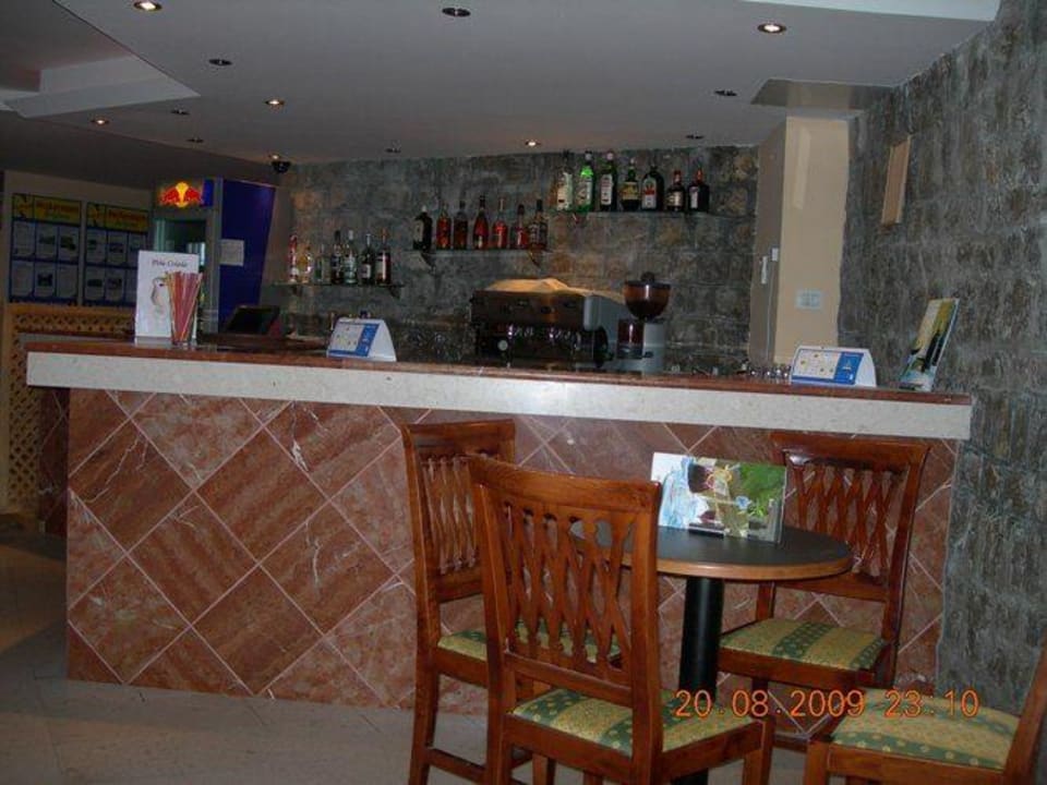 Bar hotelowy Iberostar Waves Bellevue
