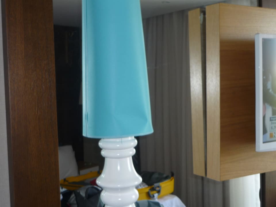 Schreibtisch mit Spiegel Dream World Resort & Spa