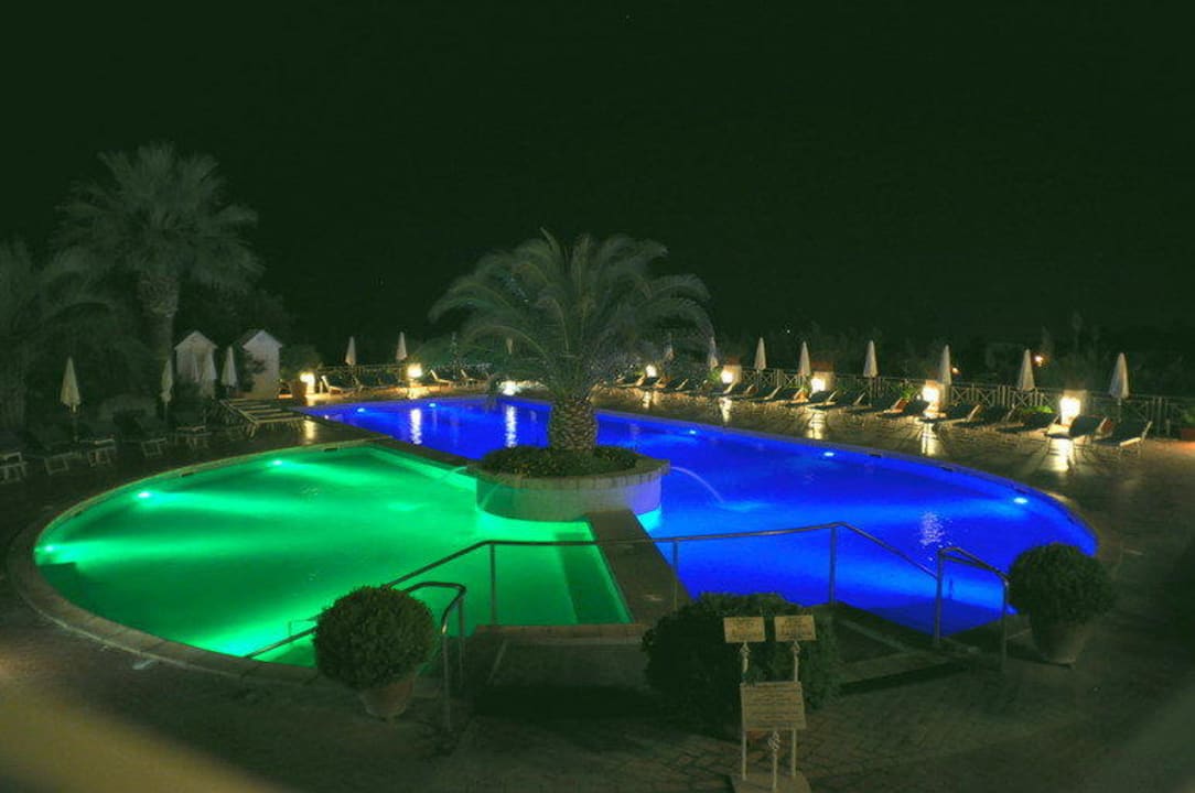 Pools bei Nacht Hotel Paradiso Terme Resort & SPA