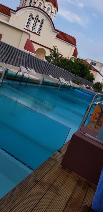 Pool Harmony Boutique Resort