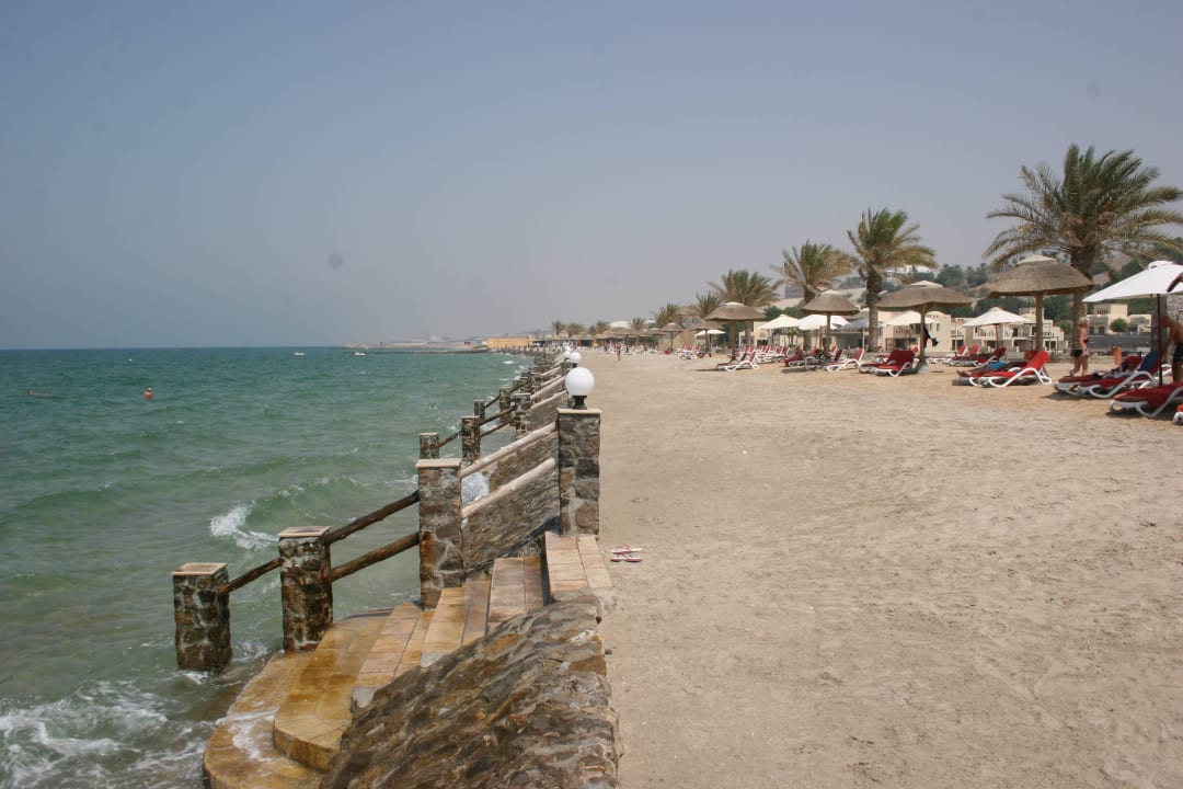 Strand The Cove Rotana Resort