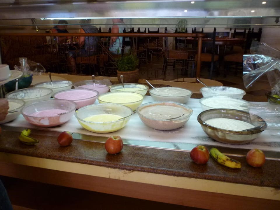 Frühstücksbuffet Pudding und Joghurt Pickalbatros Dana Beach Resort - Hurghada