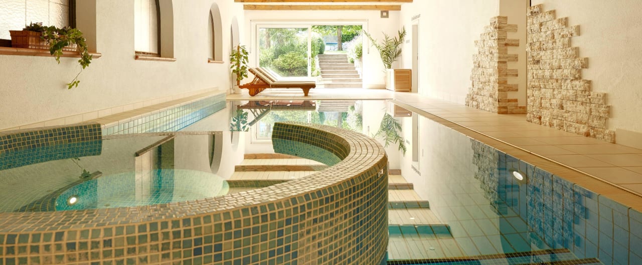 Hallenbad mit Whirlpool Apartments Oberdorner