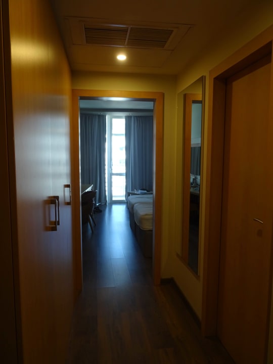 Zimmer Effect Grand Victoria Hotel