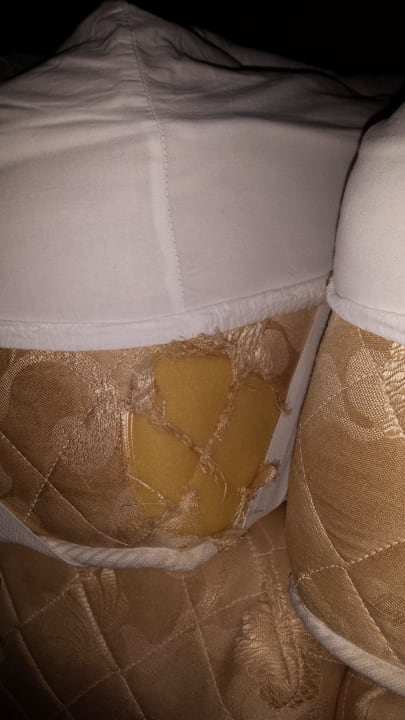 Teil der Matratze. Rest erspare ich mir Hotel Villa Ruzica